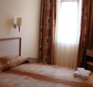 Chambre Standarde Triple